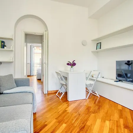 Joivy Cute Flat Near The Duomo Apartament
