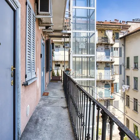 Joivy Cute Flat Near The Duomo * Mediolan